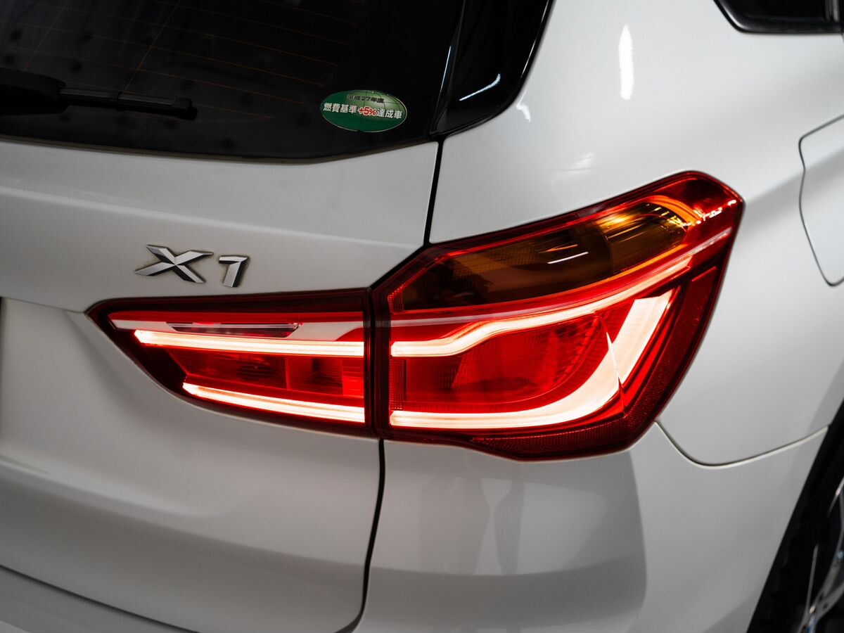 BMW X1 2017 - фото автомобиля
