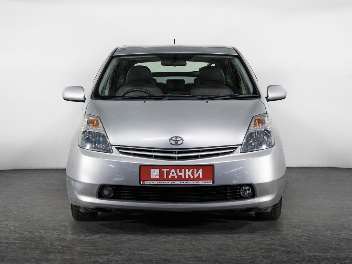 Toyota Prius 2011 - фото автомобиля