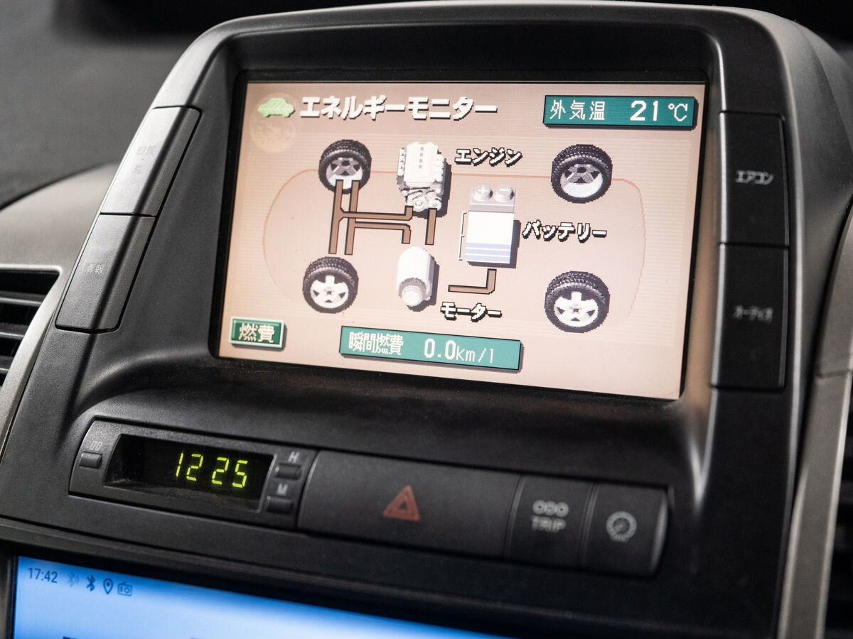 Toyota Prius 2011 - фото автомобиля