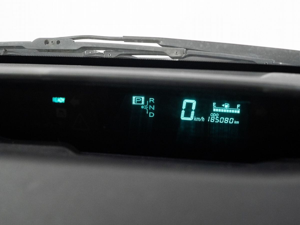 Toyota Prius 2011 - фото автомобиля