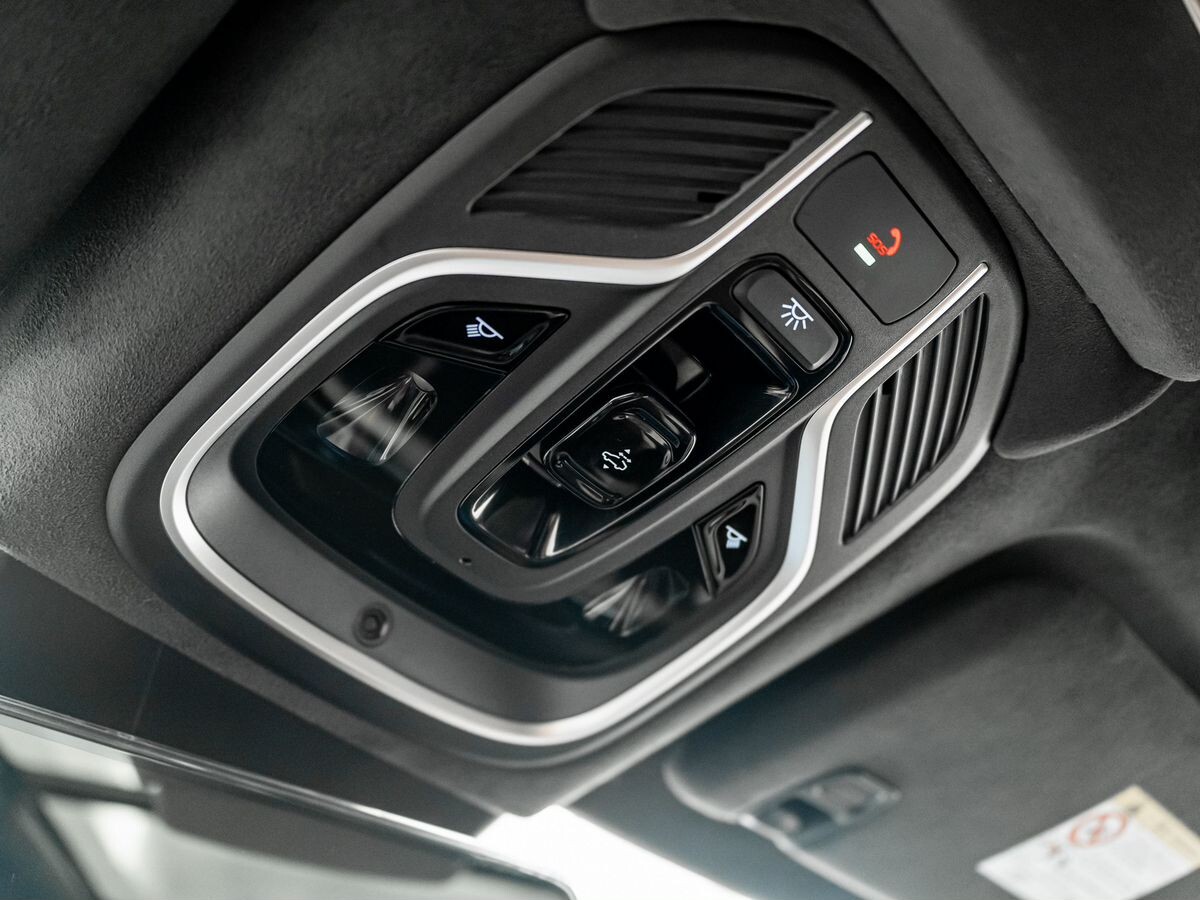 Geely Monjaro 2021 - фото автомобиля