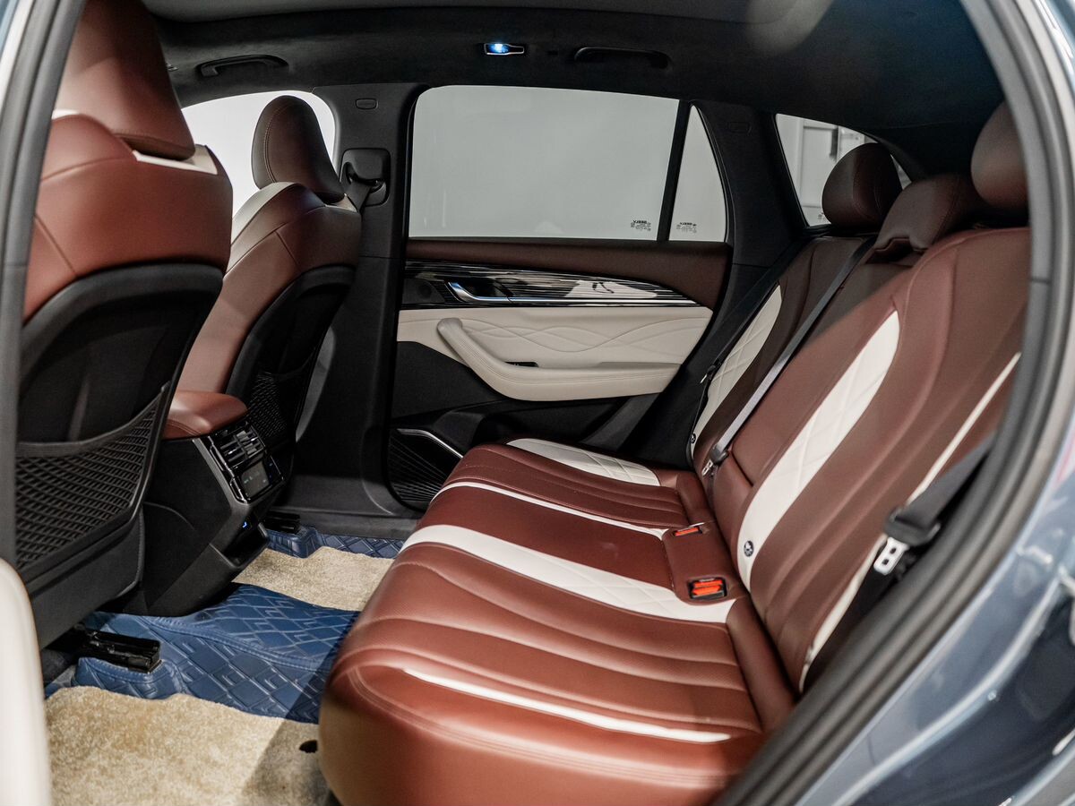 Geely Monjaro 2021 - фото автомобиля