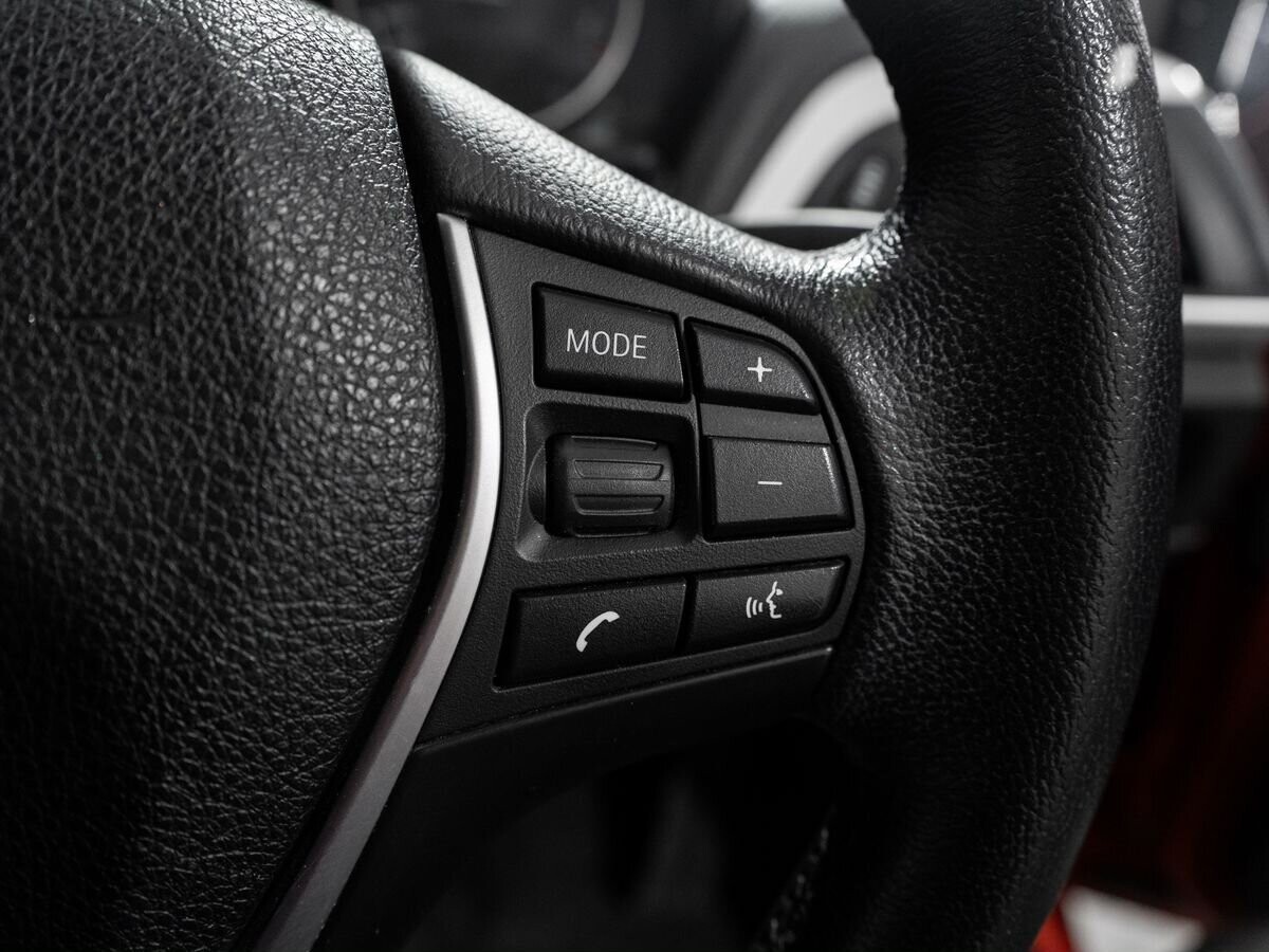 BMW 1-Series 2013 - фото автомобиля