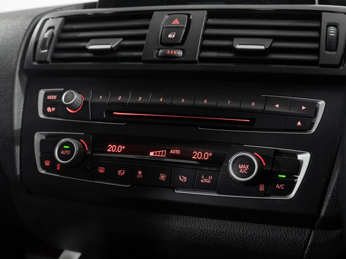 BMW 1-Series 2013 - фото автомобиля