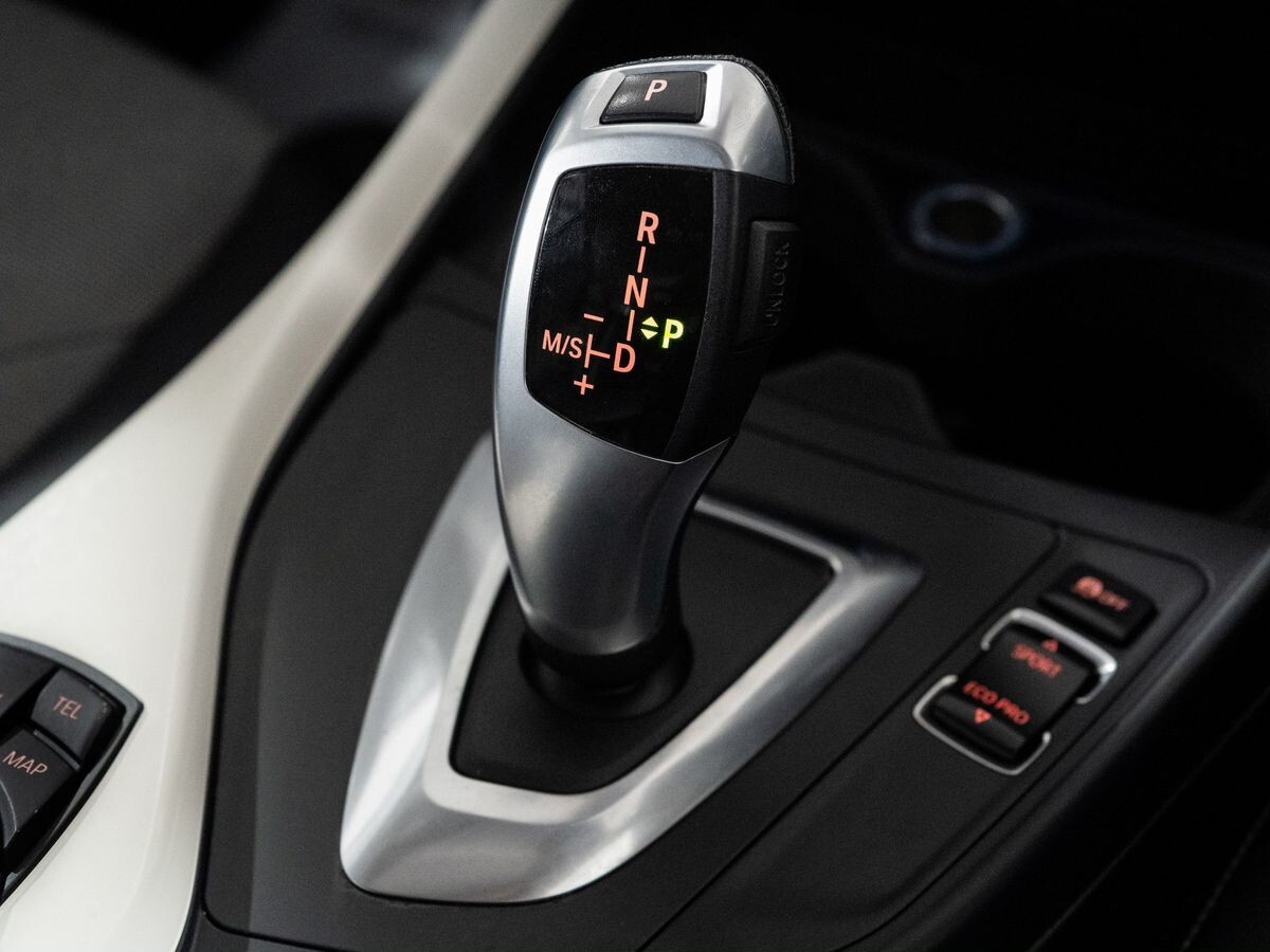 BMW 1-Series 2013 - фото автомобиля