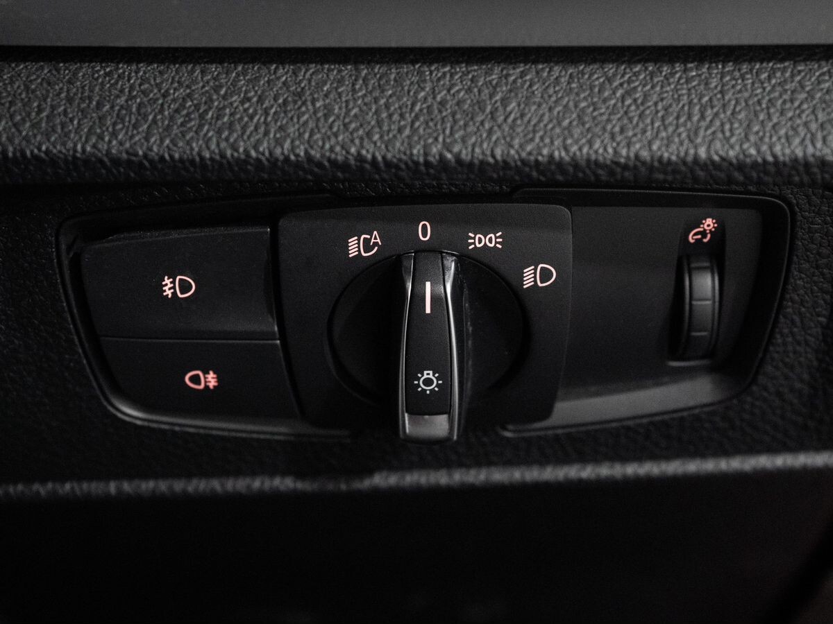 BMW 1-Series 2013 - фото автомобиля