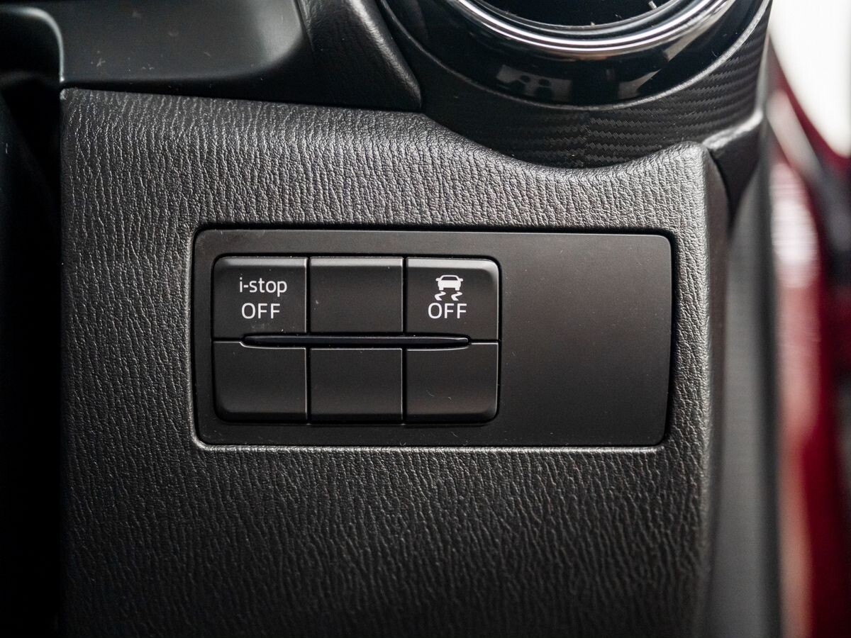 Mazda Demio 2017 - фото автомобиля