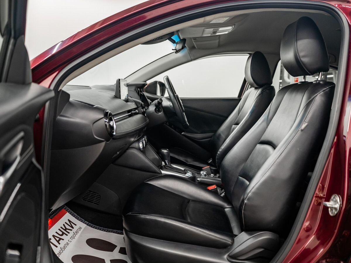 Mazda Demio 2017 - фото автомобиля