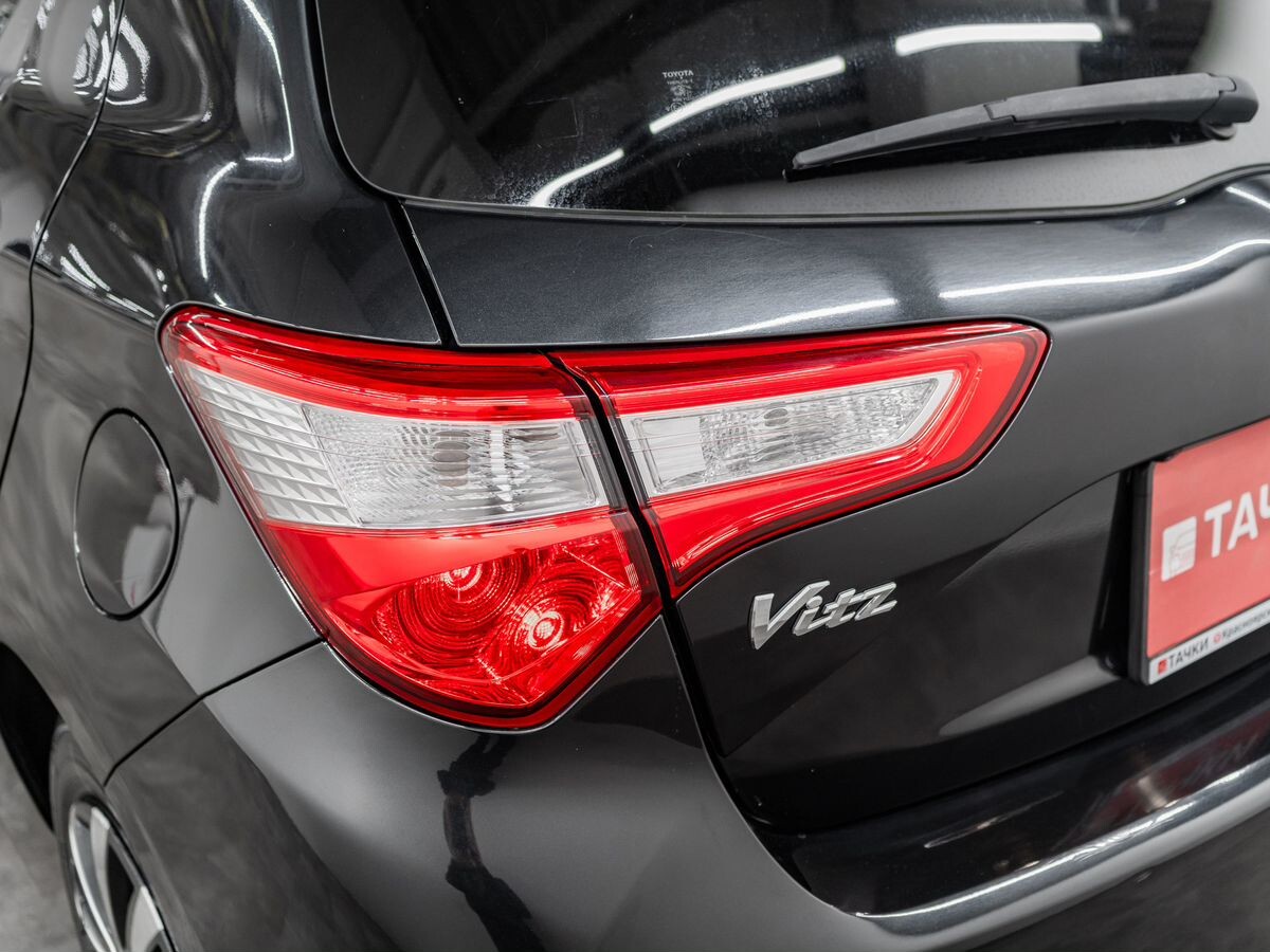Toyota Vitz 2019 - фото автомобиля