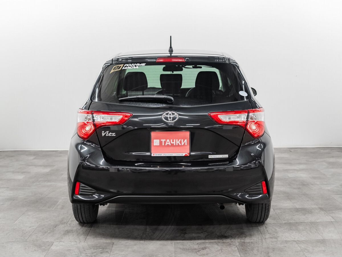 Toyota Vitz 2019 - фото автомобиля