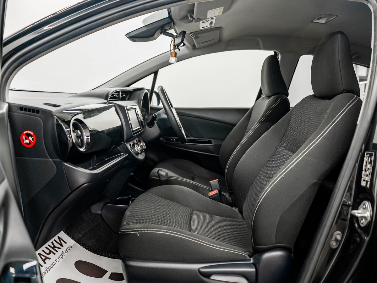 Toyota Vitz 2019 - фото автомобиля