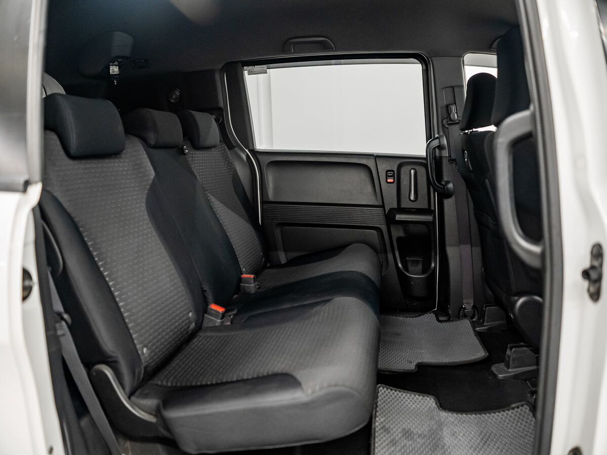 Honda Freed Spike 2014 - фото автомобиля