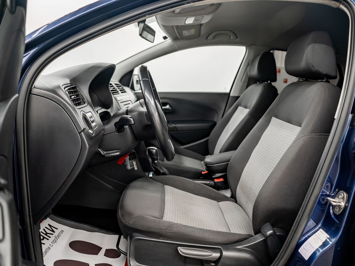 Volkswagen Polo 2014 - фото автомобиля