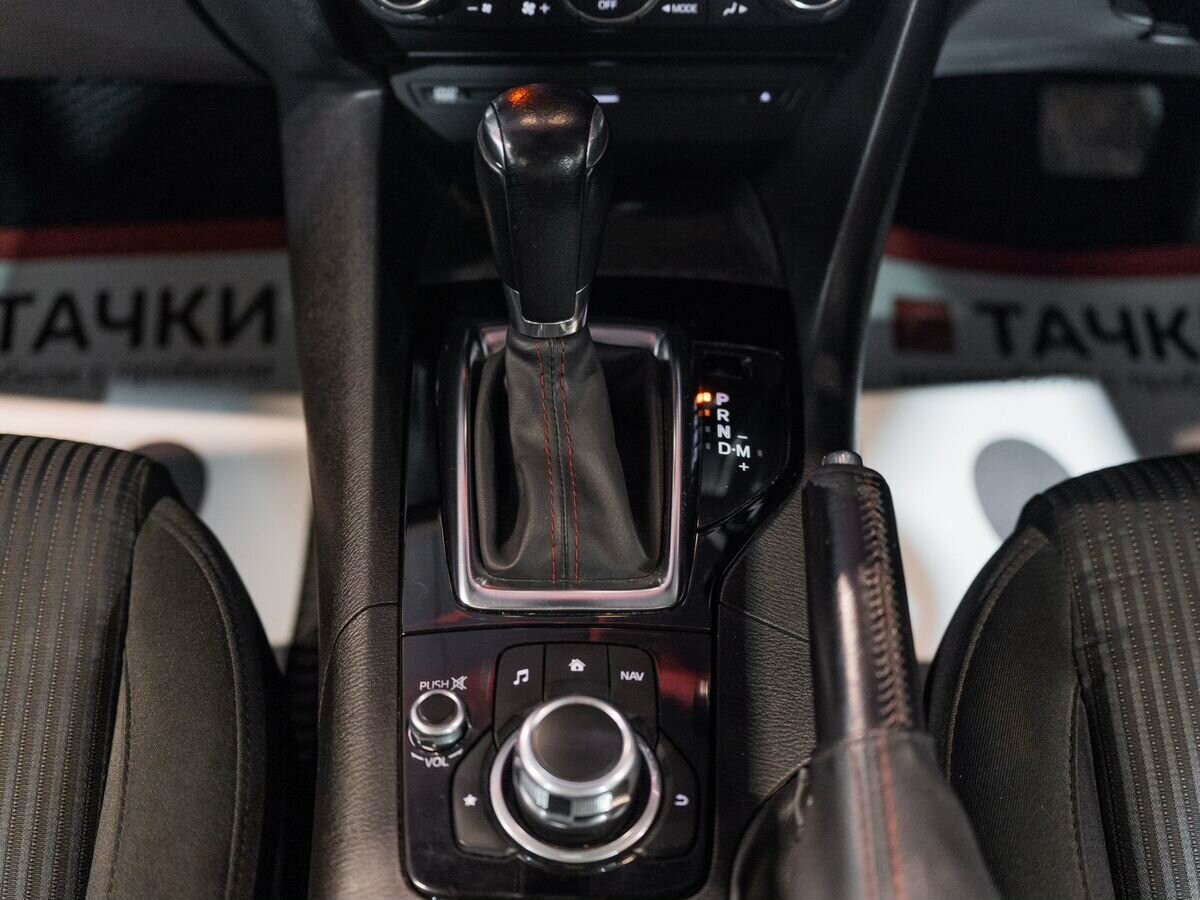 Mazda Axela 2015 - фото автомобиля