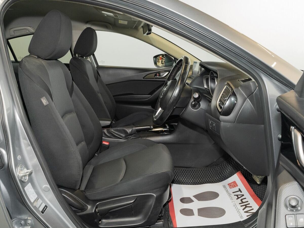 Mazda Axela 2015 - фото автомобиля