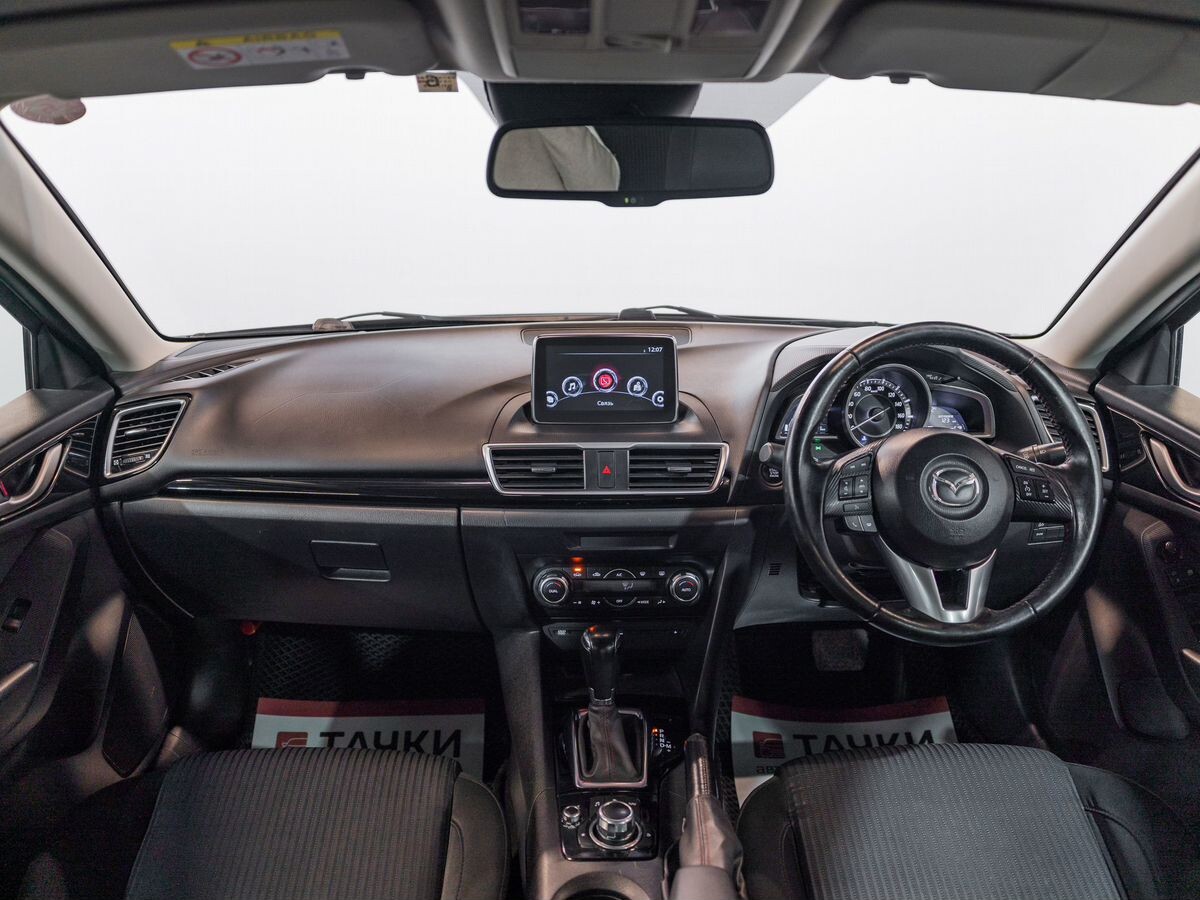 Mazda Axela 2015 - фото автомобиля