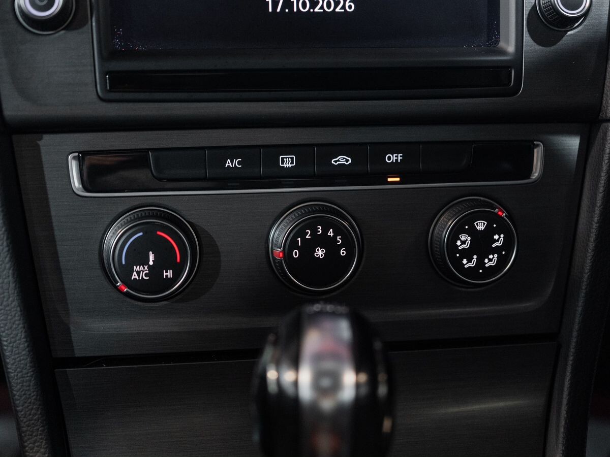 Volkswagen Golf 2013 - фото автомобиля