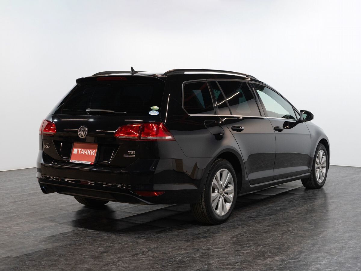 Volkswagen Golf 2013 - фото автомобиля