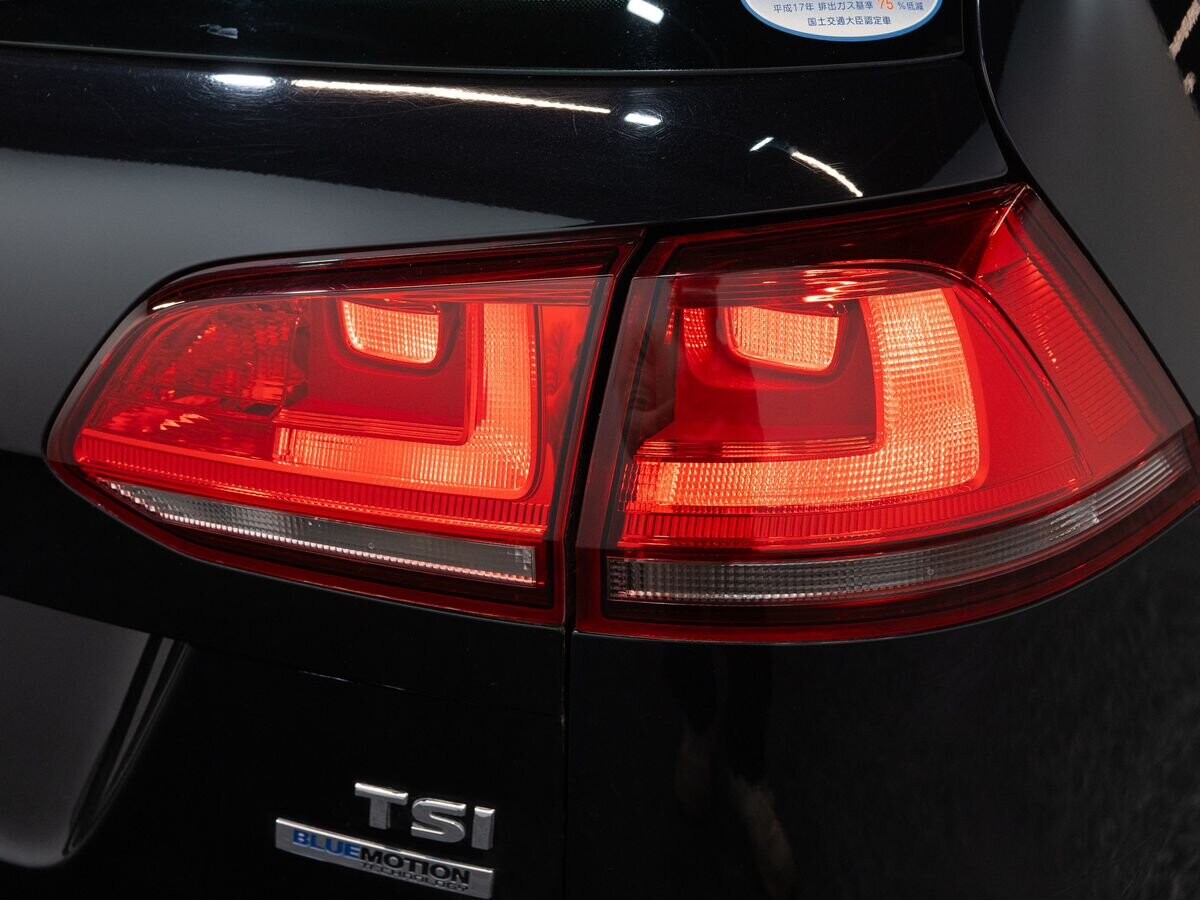 Volkswagen Golf 2013 - фото автомобиля