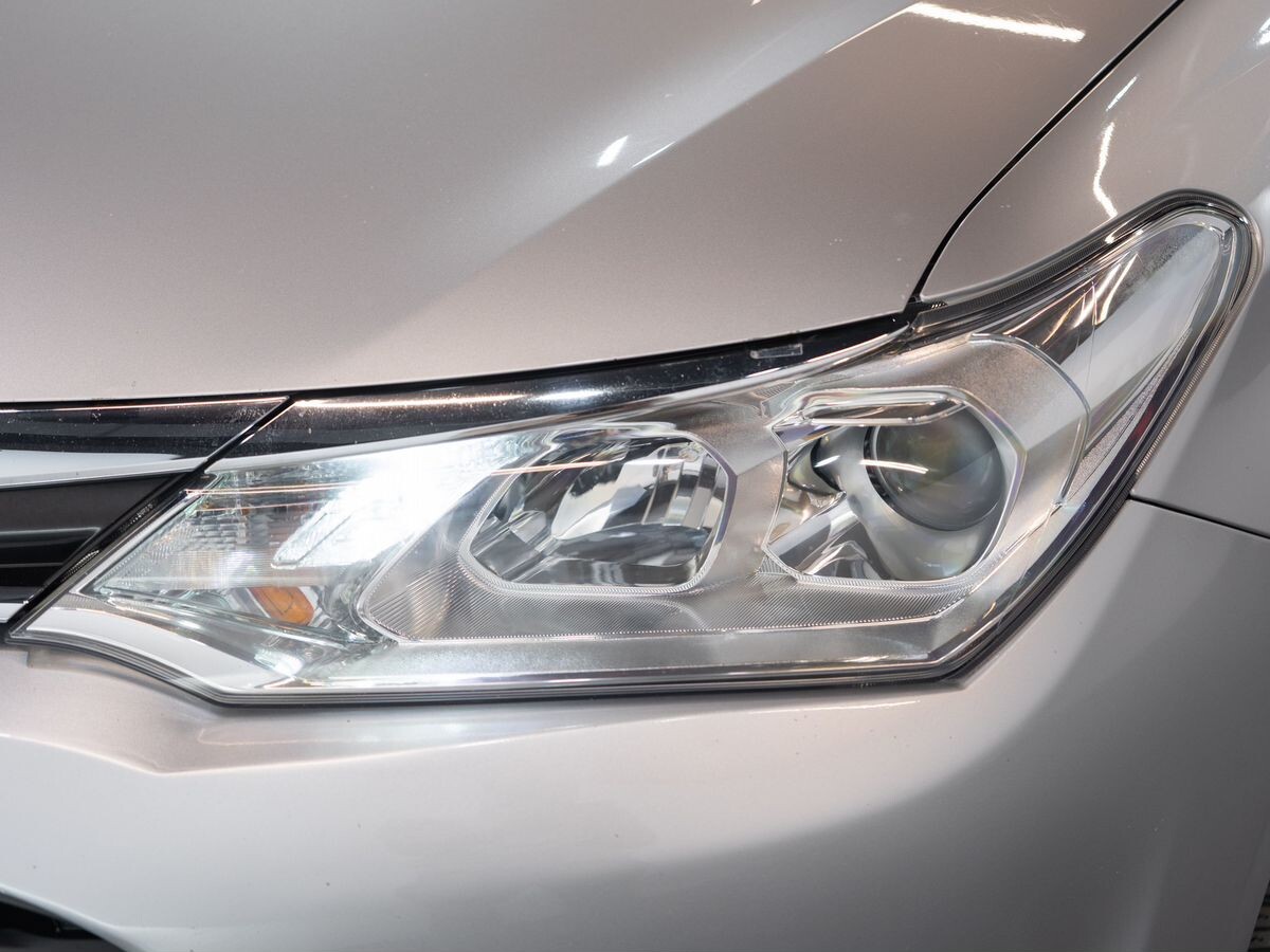 Toyota Corolla Fielder 2015 - фото автомобиля