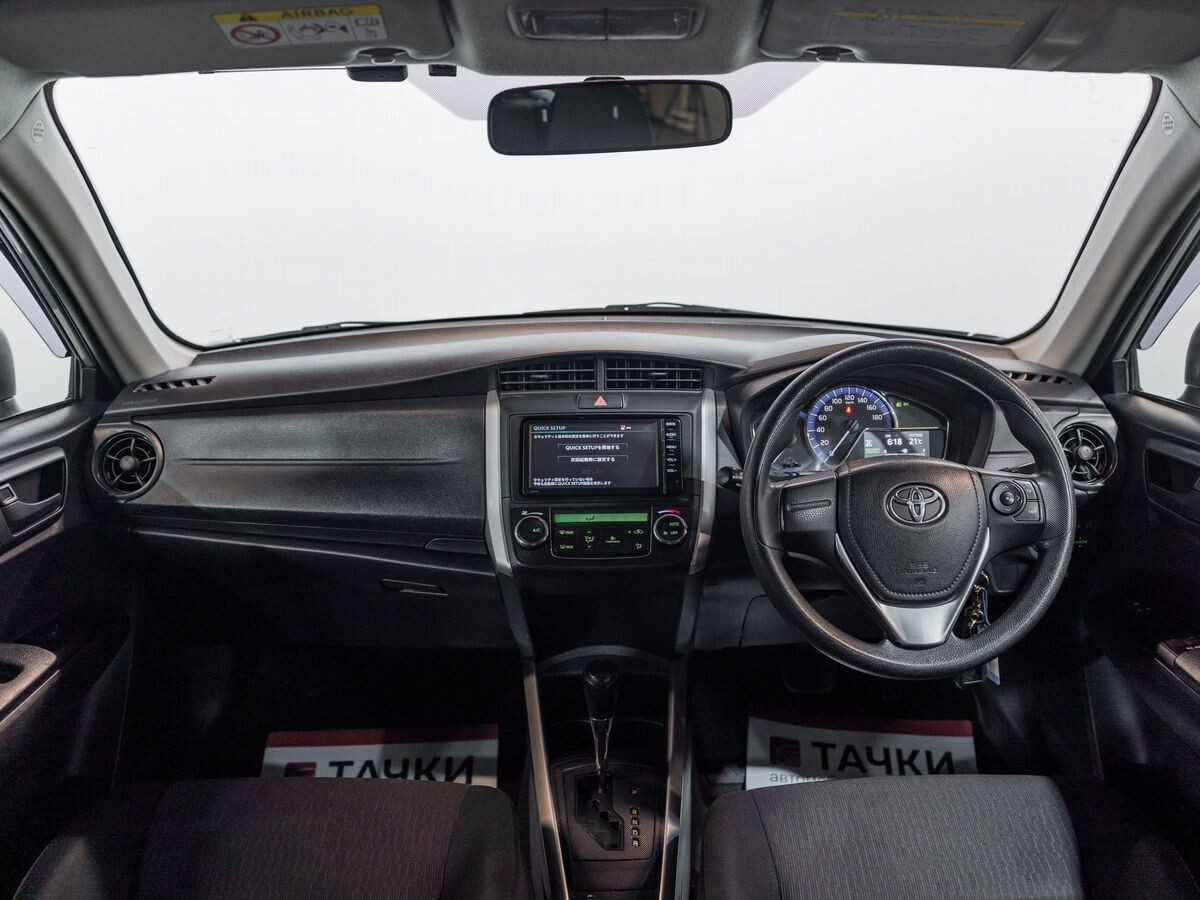 Toyota Corolla Fielder 2015 - фото автомобиля