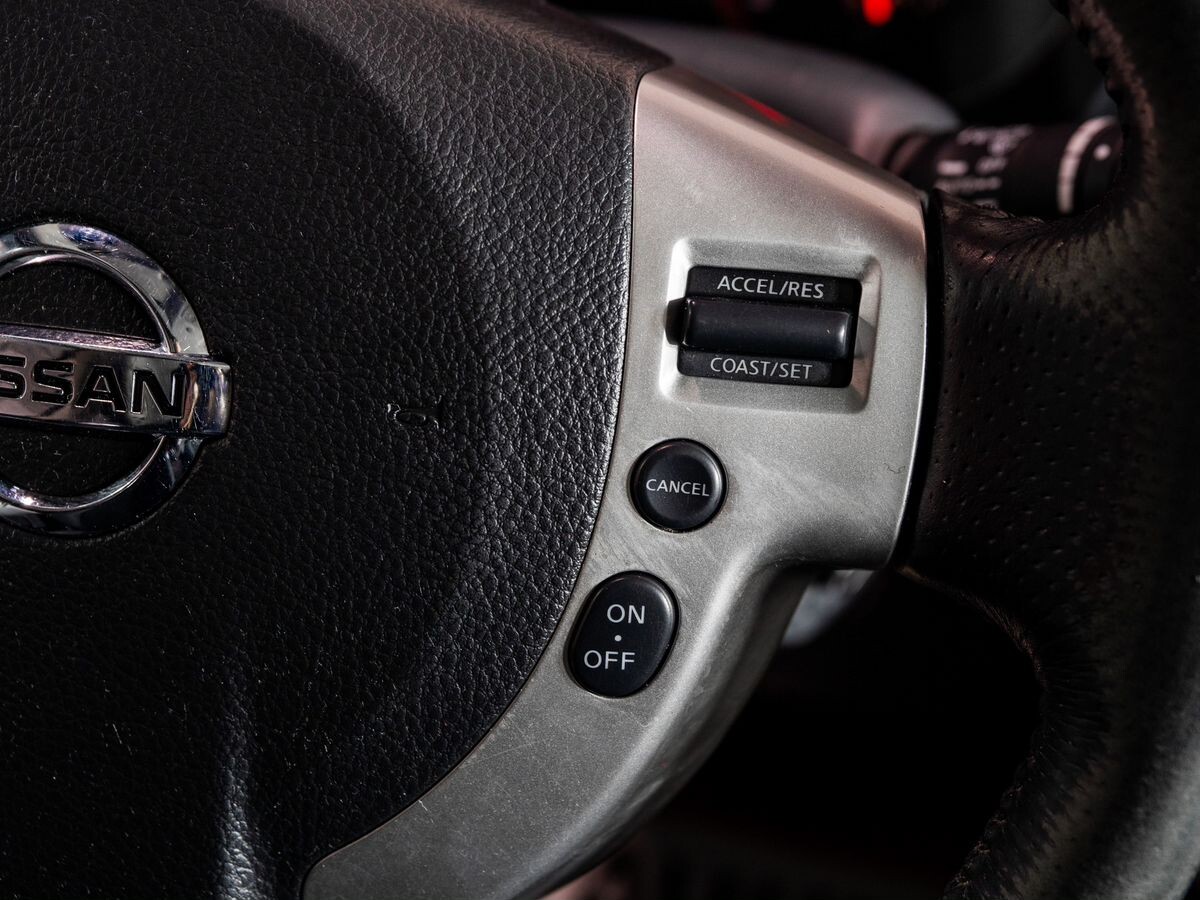 Nissan X-Trail 2012 - фото автомобиля