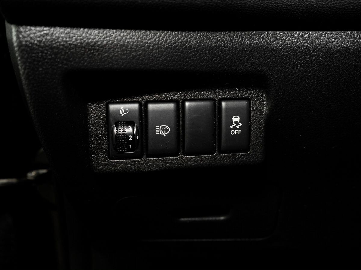 Nissan X-Trail 2012 - фото автомобиля