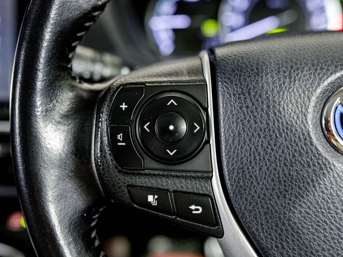 Toyota Esquire 2015 - фото автомобиля