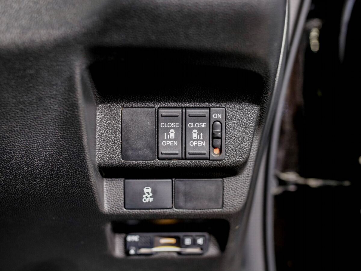 Honda Freed+ 2018 - фото автомобиля