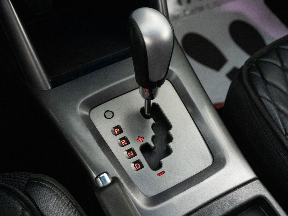 Subaru Forester 2011 - фото автомобиля