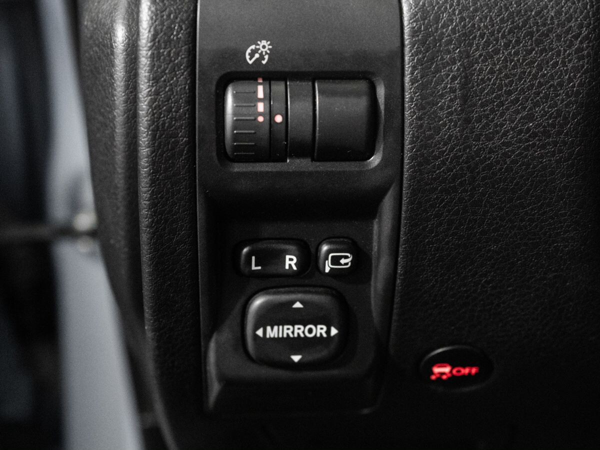 Subaru Forester 2011 - фото автомобиля