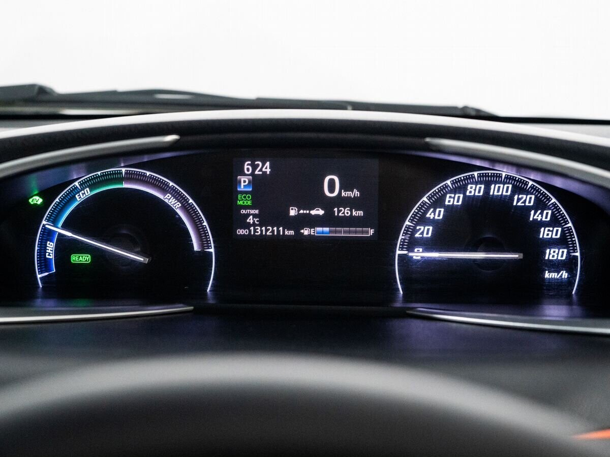 Toyota Sienta 2015 - фото автомобиля