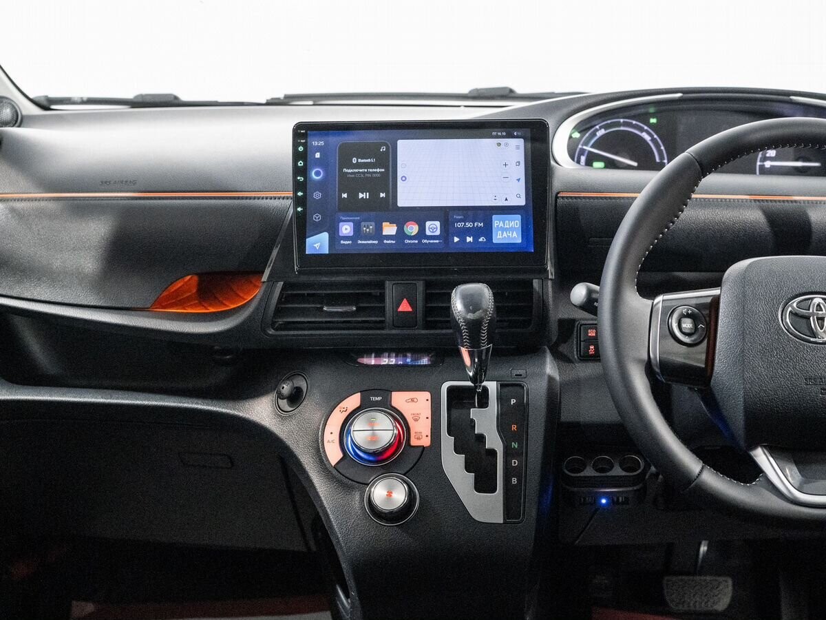 Toyota Sienta 2015 - фото автомобиля
