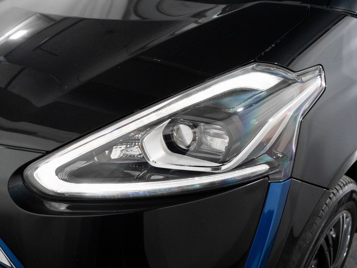Toyota Sienta 2015 - фото автомобиля