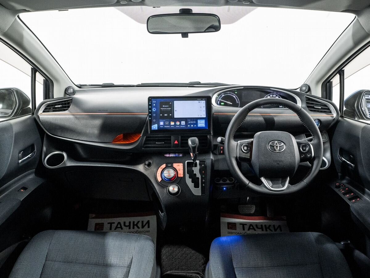 Toyota Sienta 2015 - фото автомобиля