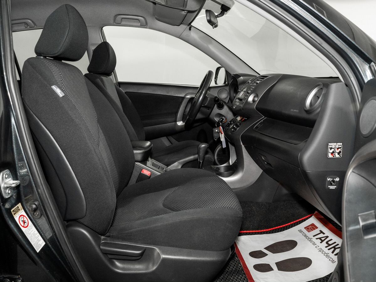 Toyota RAV4 2006 - фото автомобиля