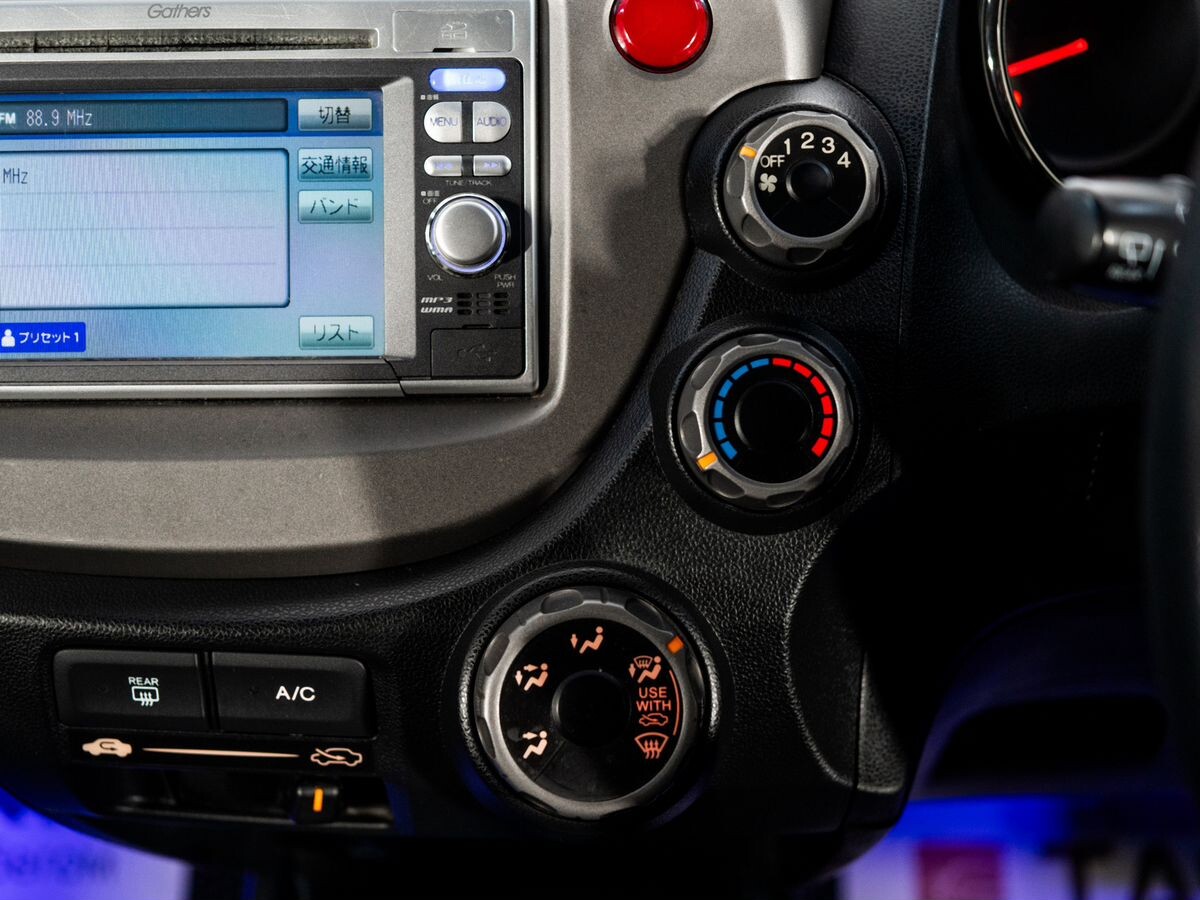 Honda Fit 2012 - фото автомобиля