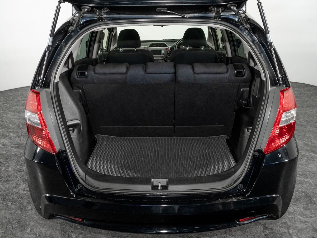 Honda Fit 2012 - фото автомобиля