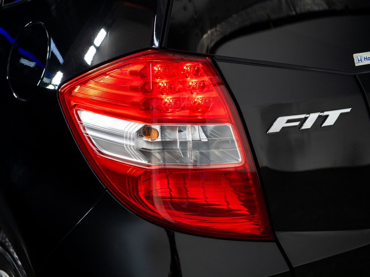 Honda Fit 2012 - фото автомобиля