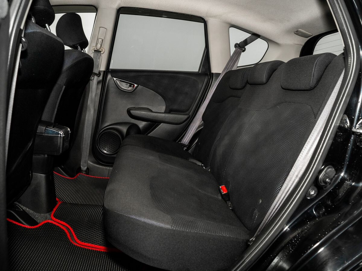 Honda Fit 2012 - фото автомобиля