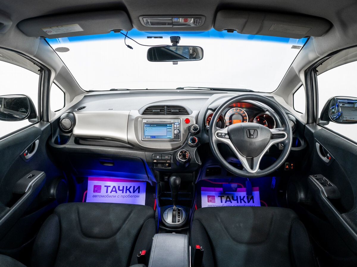 Honda Fit 2012 - фото автомобиля