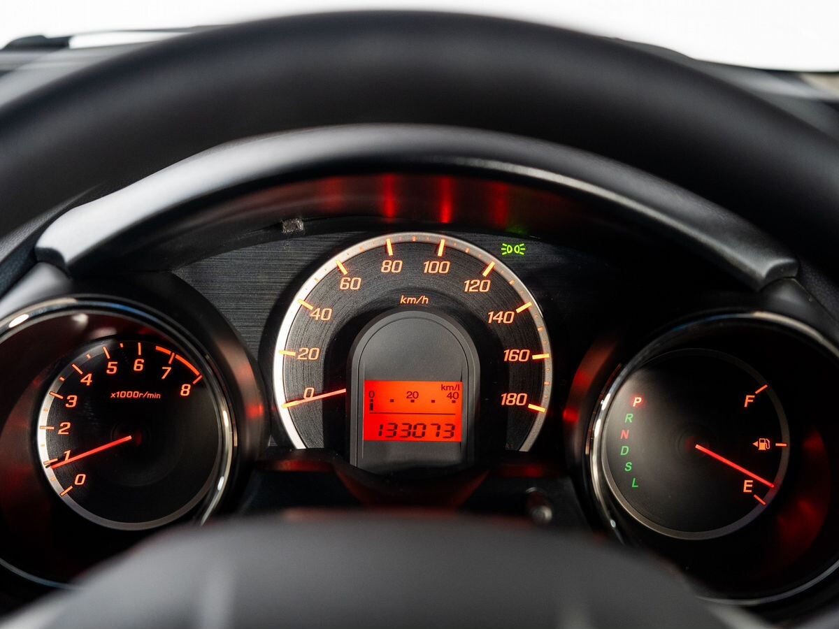 Honda Fit 2012 - фото автомобиля