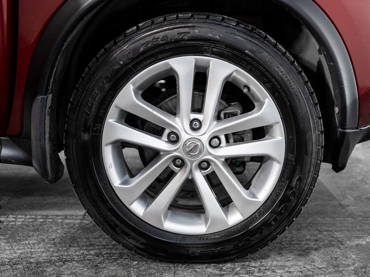 Nissan Juke 2012 - фото автомобиля
