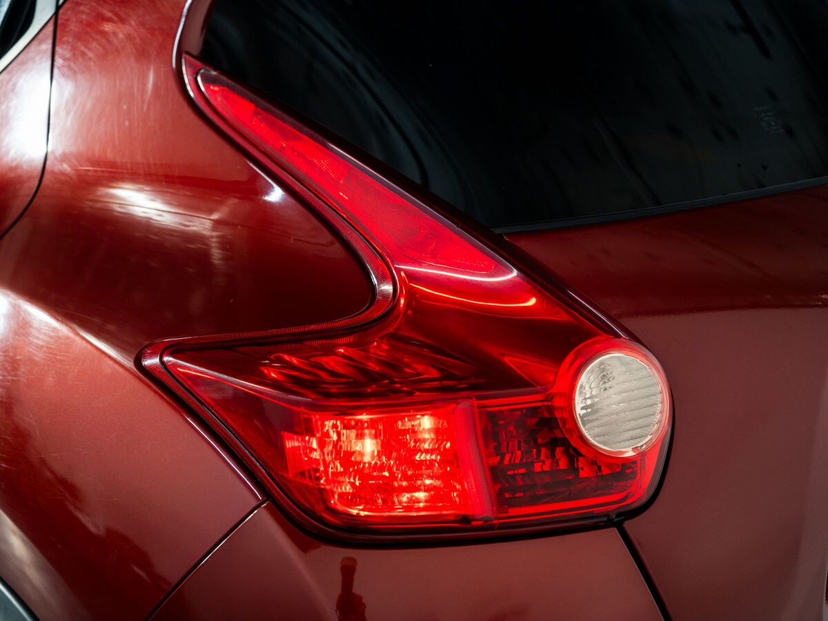 Nissan Juke 2012 - фото автомобиля