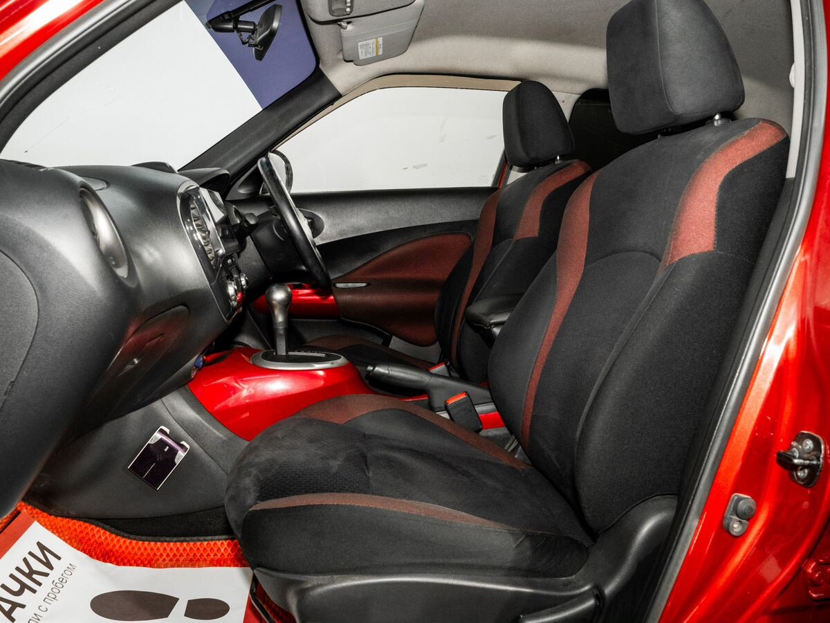 Nissan Juke 2012 - фото автомобиля