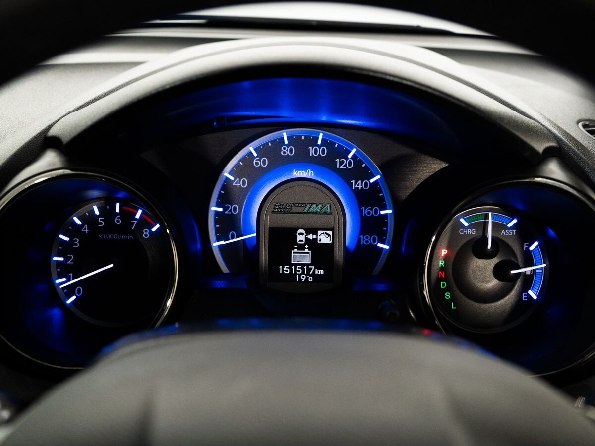 Honda Fit Shuttle 2011 - фото автомобиля