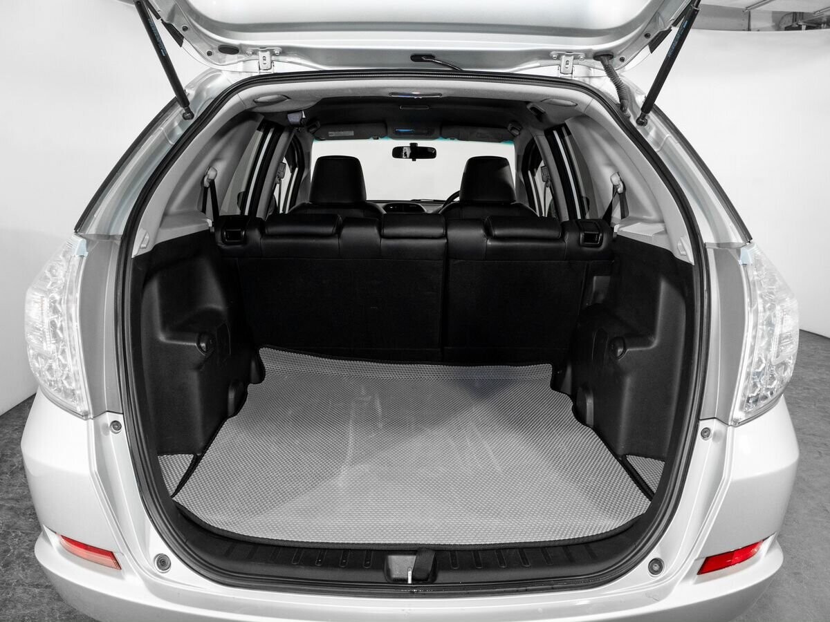 Honda Fit Shuttle 2011 - фото автомобиля