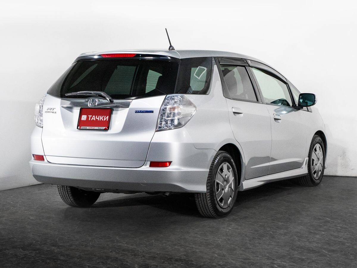 Honda Fit Shuttle 2011 - фото автомобиля