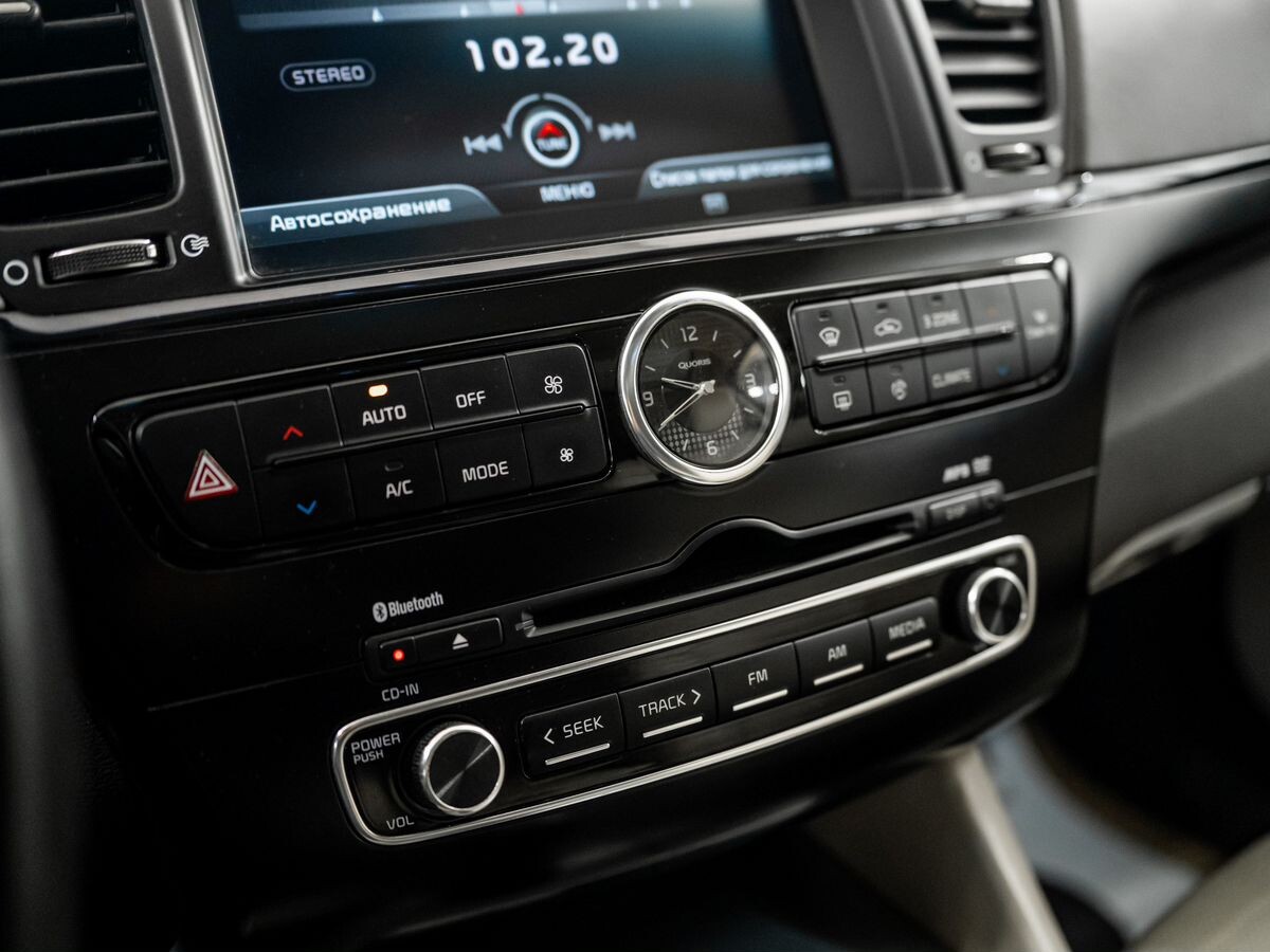 Kia Quoris 2013 - фото автомобиля