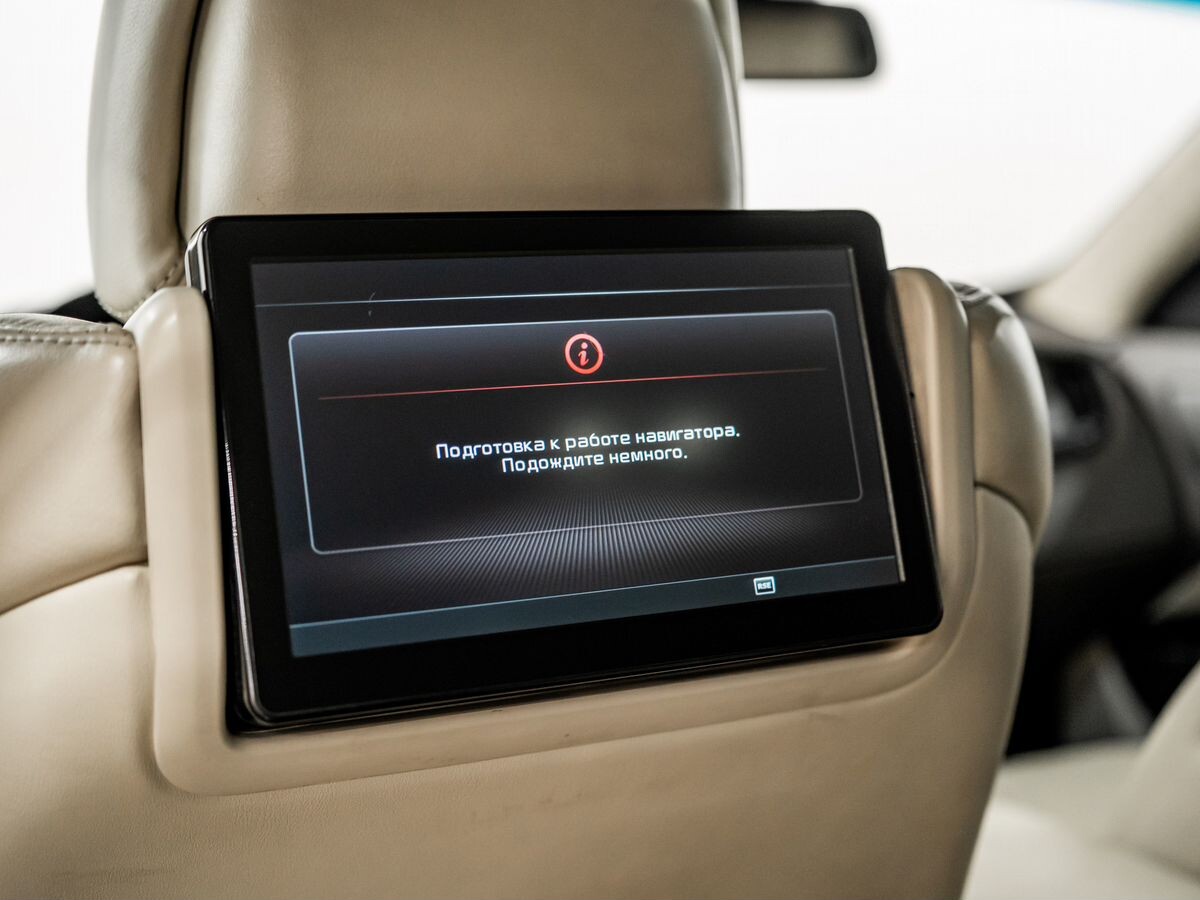 Kia Quoris 2013 - фото автомобиля